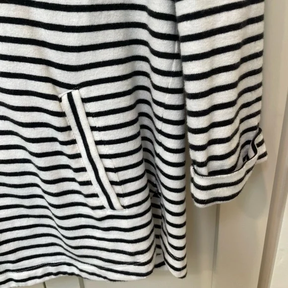 Lands End Striped Hooded Pullover - Picture 5 of 6
